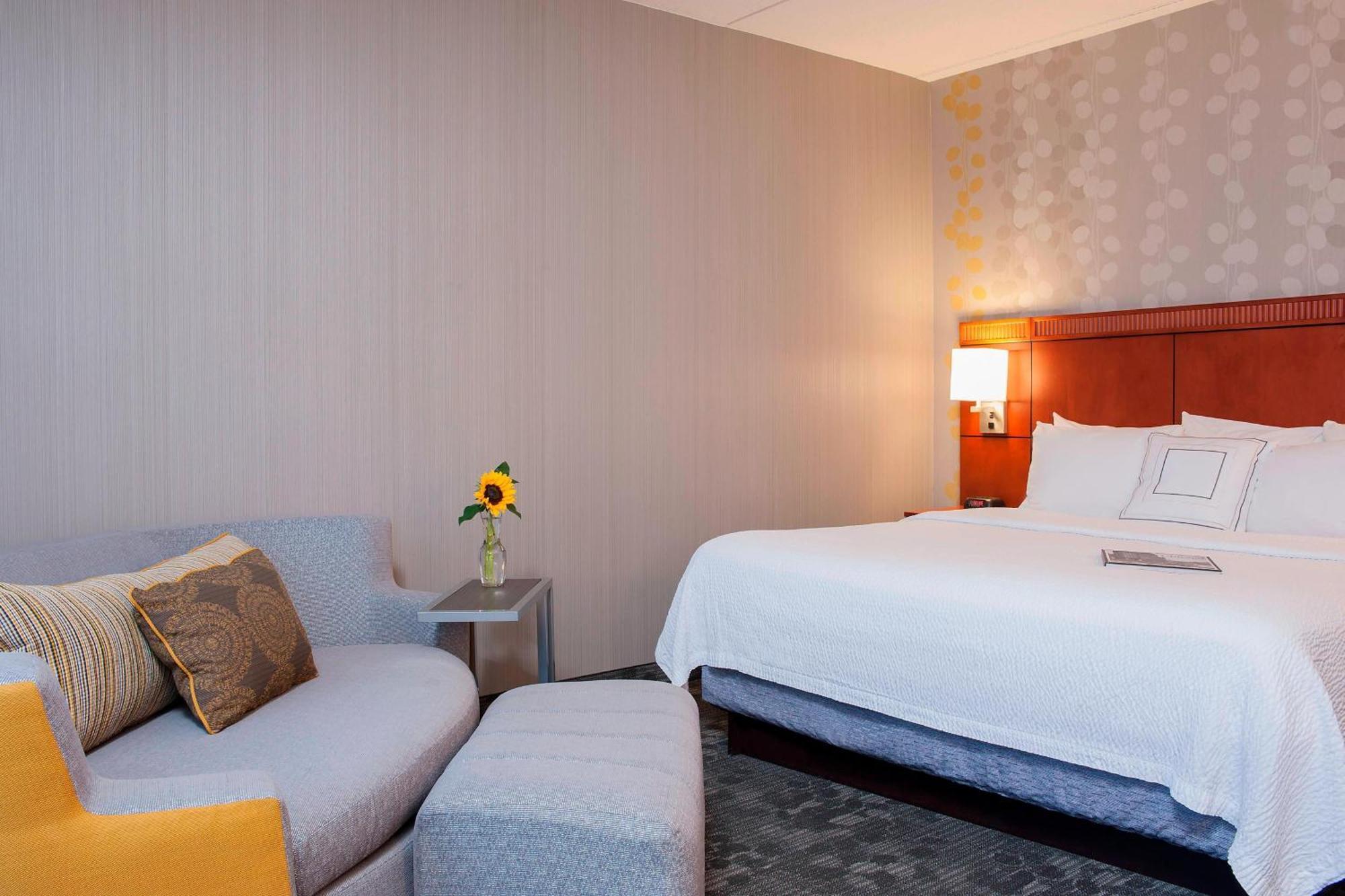 Courtyard Chicago Glenview/Northbrook Hotel Eksteriør billede